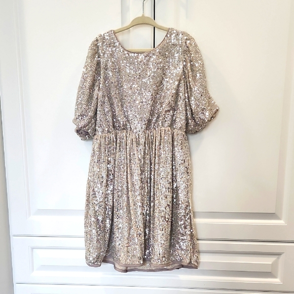 H&M Glittering Kids Dress - Champagne - Picture 1 of 2